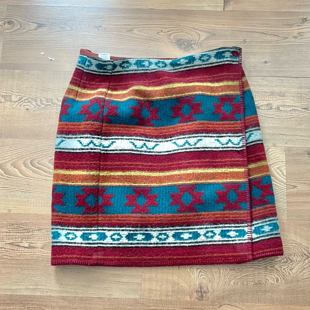Wool miniskirt, Southwestern blanket style, wrap closure, size 12